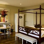 Domaine De Raba 4*