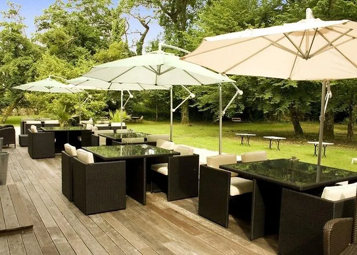 Domaine De Raba Otel