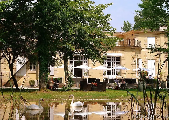 Hotel Domaine De Raba 4*