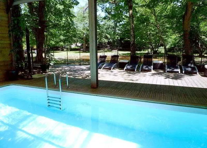 Hotel Domaine De Raba 4*